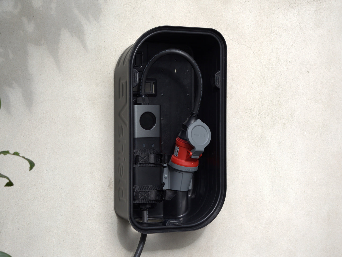 EVShield® ThunderCord CEE-Rood (22kW) Voordeelbundel – Complete Oplaadoplossing met Voordeelprijs! - BlackCharge Blanco (magnelis®) / Zwart