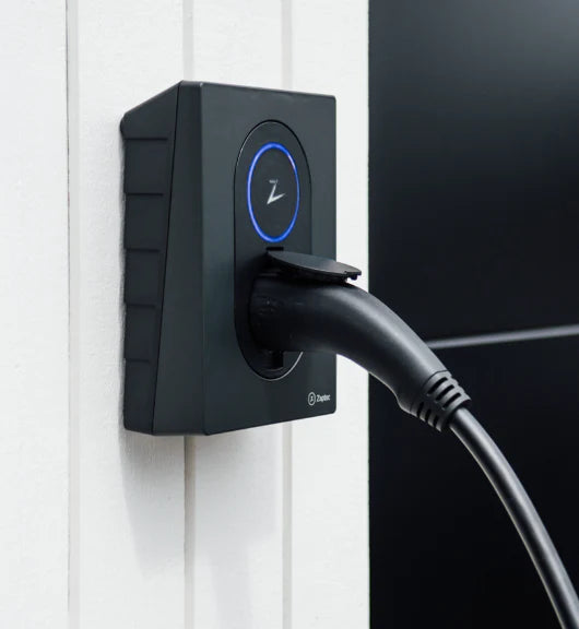 “Close-up Type 2 socket van Zaptec Go 2 laadpaal bundel”